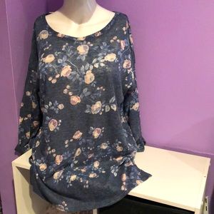 Lauren Conrad Runway Blue Floral Top Size L NWOT